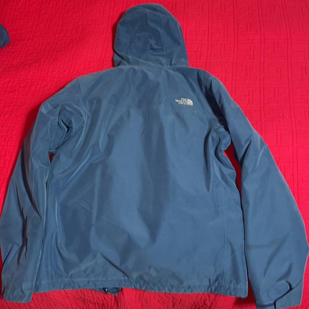 Northface Winter Jacket - image 6
